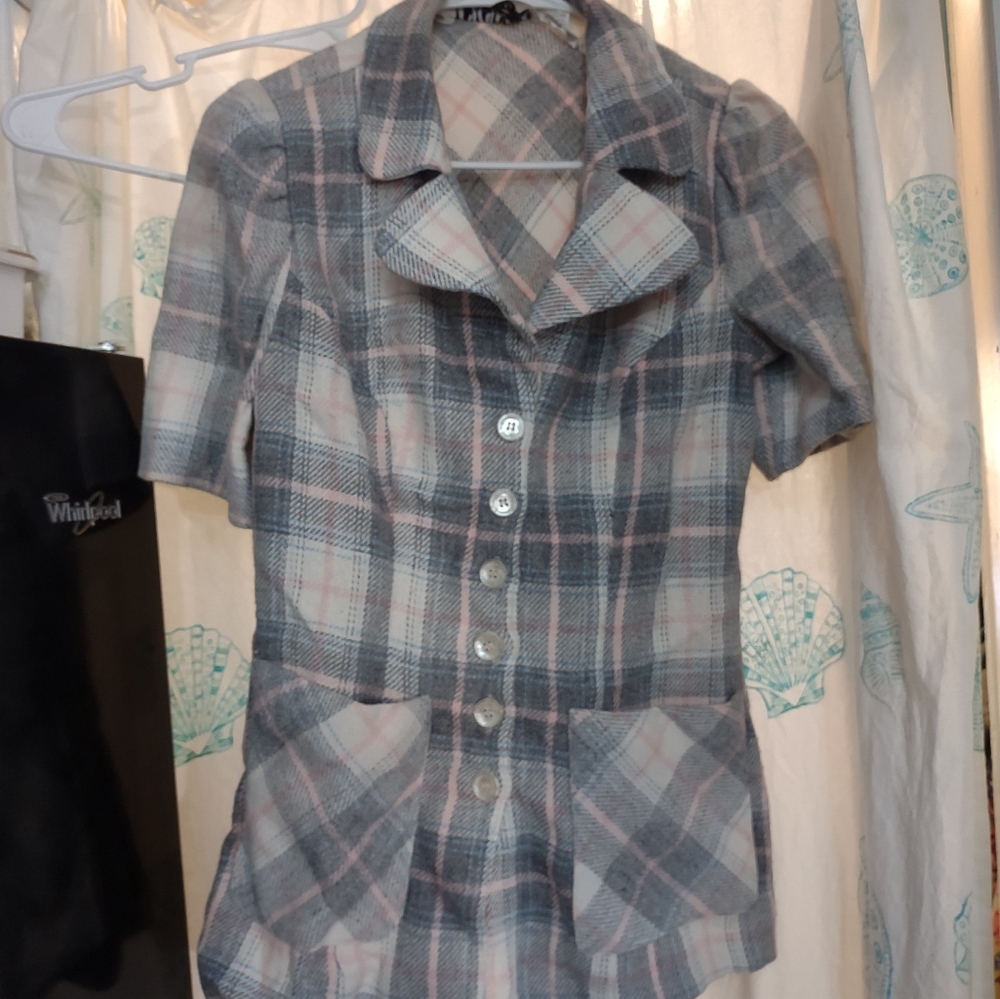 Charming vintage shirt sleeve blazer